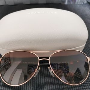 Michael kors aviator sunglass + shoe